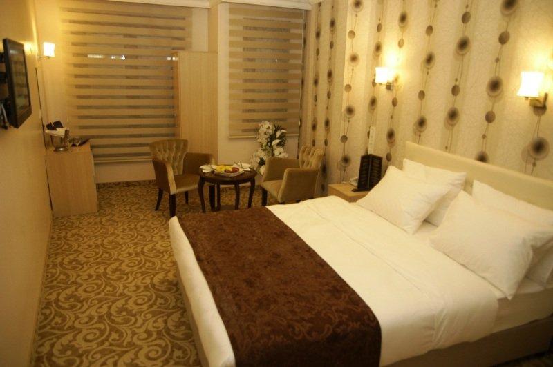 Hotel Bulvar Истанбул Екстериор снимка
