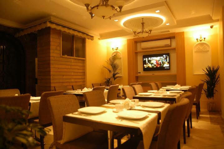 Hotel Bulvar Истанбул Екстериор снимка