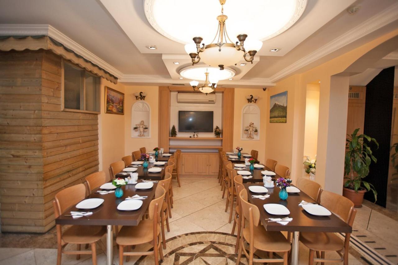 Hotel Bulvar Истанбул Екстериор снимка
