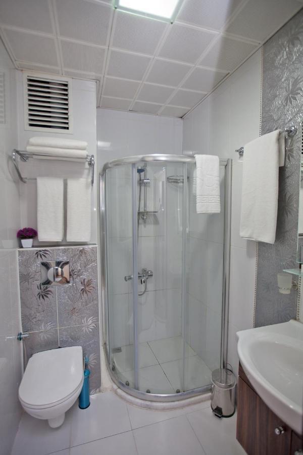 Hotel Bulvar Истанбул Екстериор снимка