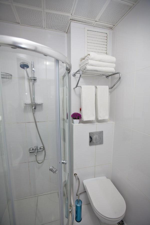 Hotel Bulvar Истанбул Екстериор снимка